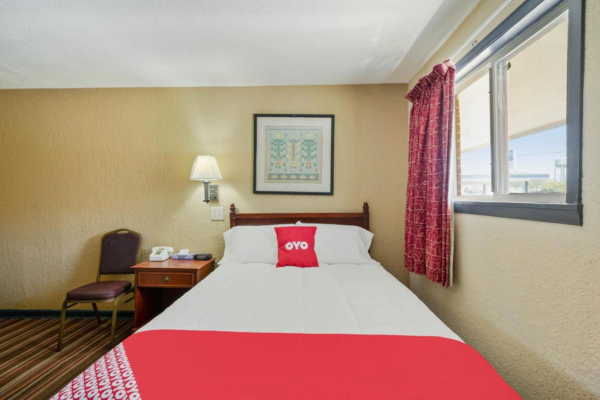 Oyo Hotel Luling Tx Downtown I-10/Us-90 ภายนอก รูปภาพ