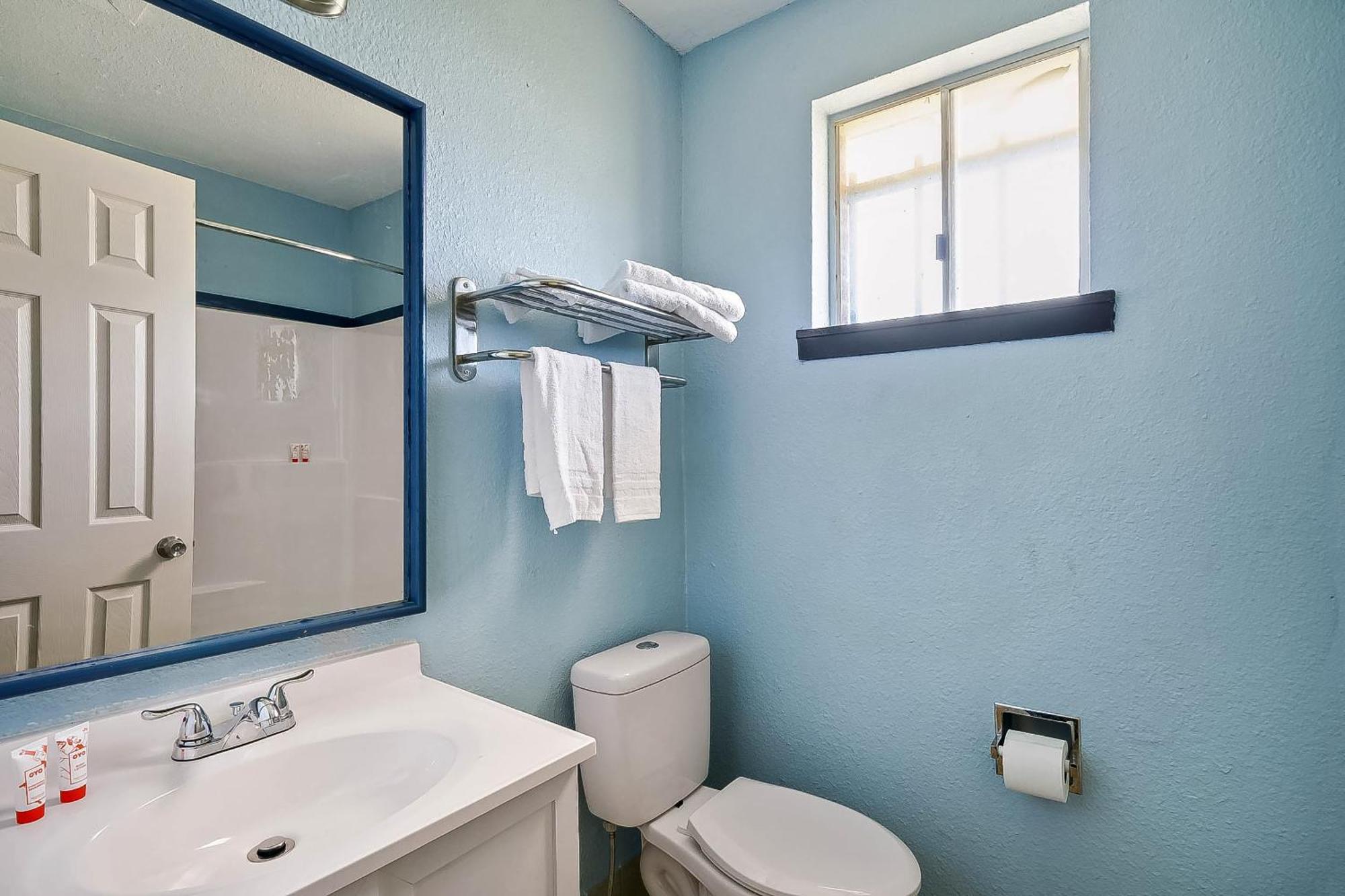 Oyo Hotel Luling Tx Downtown I-10/Us-90 ภายนอก รูปภาพ