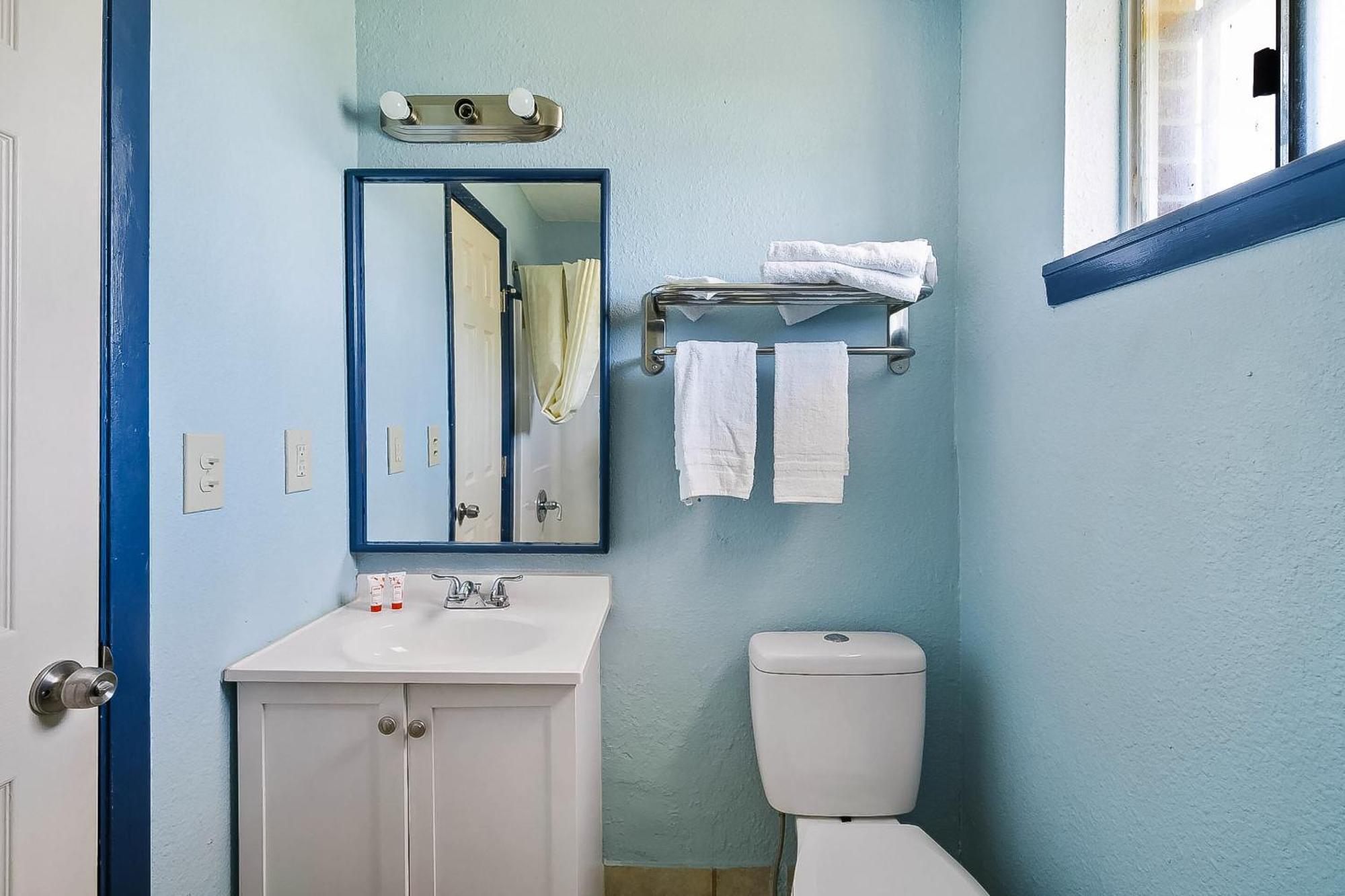 Oyo Hotel Luling Tx Downtown I-10/Us-90 ภายนอก รูปภาพ